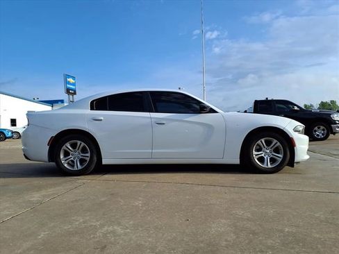 Used 2023 Dodge Charger SXT w/ Cold Weather Package image 4
