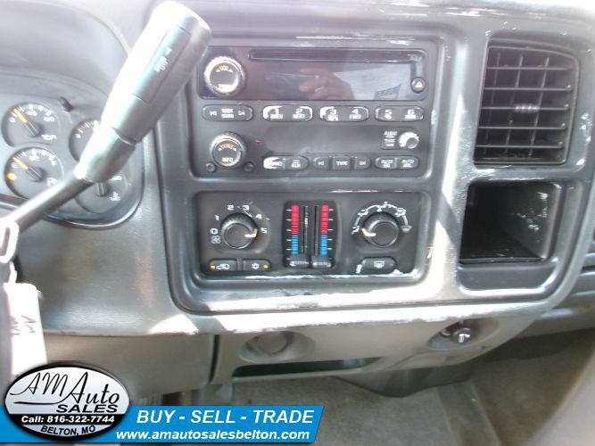 Used 2005 GMC Sierra 1500 SLE w/ Off-Road Package AWD/4WD image 12