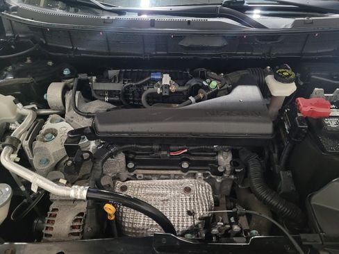 Used 2018 Nissan Rogue S AWD/4WD image 30