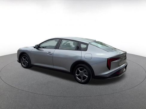 Used 2025 Kia K4 FWD image 8