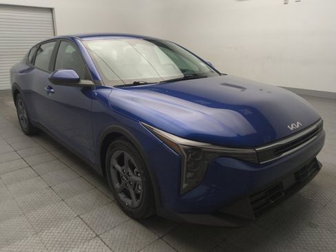 Used 2025 Kia K4 FWD image 13