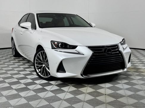 Used 2018 Lexus IS 300 AWD w/ Comfort Package image 2