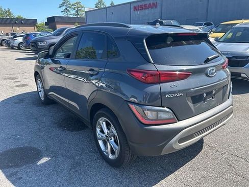 Used 2023 Hyundai Kona SEL w/ Cargo Package FWD image 5