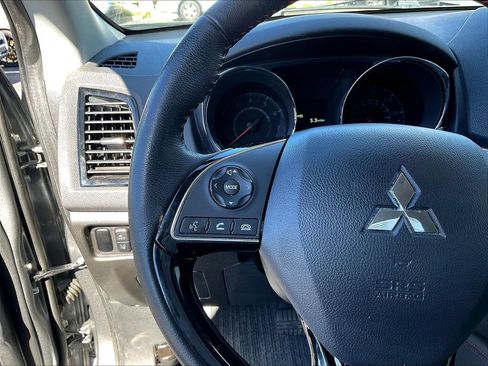 Used 2022 Mitsubishi Outlander Sport LE FWD image 11