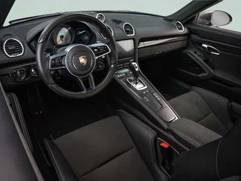 Used 2025 Porsche 718 Cayman GTS RWD image 7