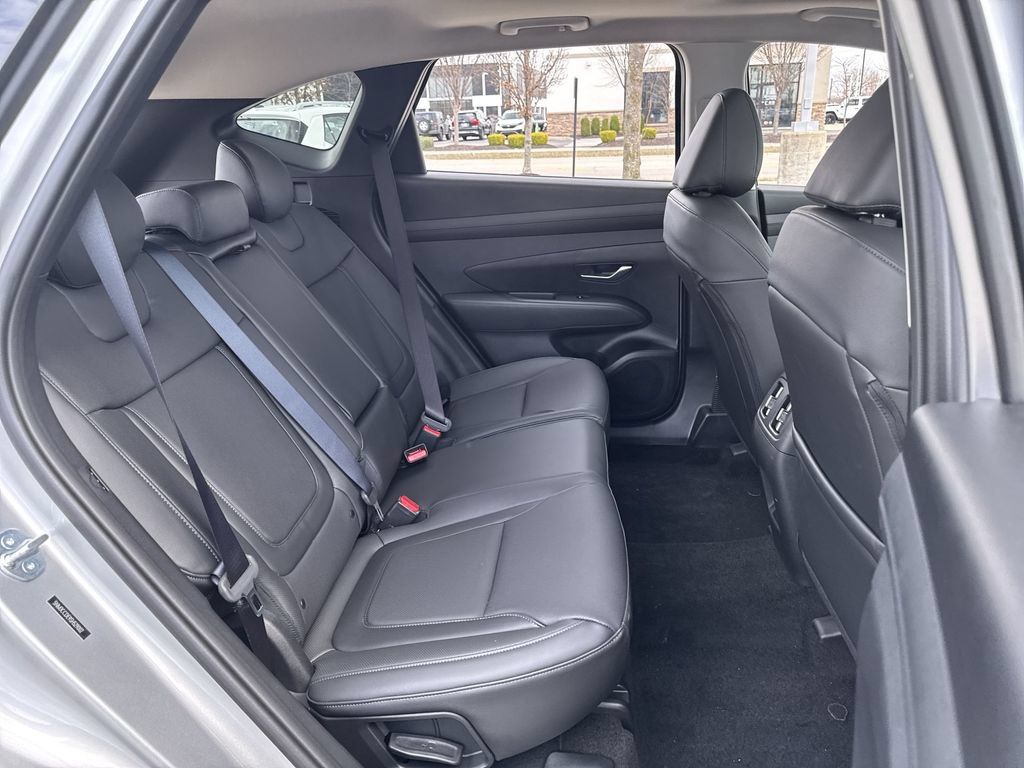 Used 2025 Hyundai Tucson SEL AWD/4WD image 30