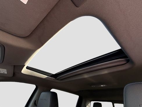 Used 2021 GMC Sierra 1500 Denali w/ Denali Ultimate Package image 18