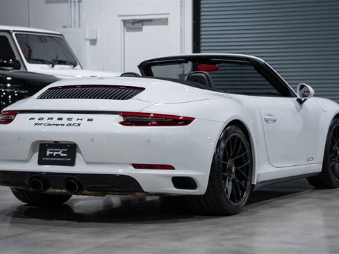 Used 2018 Porsche 911 Carrera GTS RWD image 6