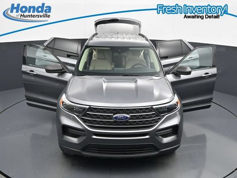 Used 2021 Ford Explorer XLT RWD image 36
