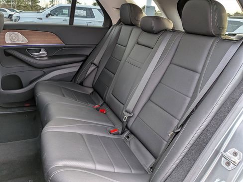 Certified 2025 Mercedes-Benz GLE 350 4MATIC image 33