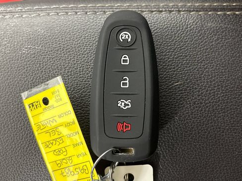 Used 2019 Ford Escape SEL FWD image 32