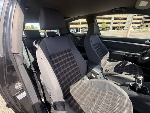 Used 2009 Volkswagen GTI 2-Door FWD image 27