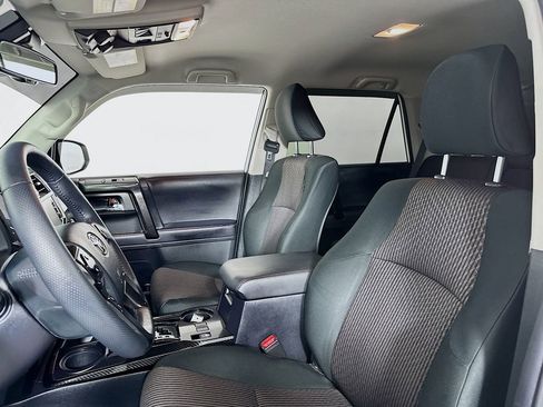 Used 2023 Toyota 4Runner TRD Off-Road image 8