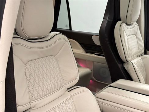 Used 2023 Lincoln Navigator L Black Label image 13