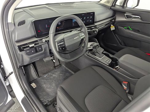 New 2026 Kia Sportage LX image 11