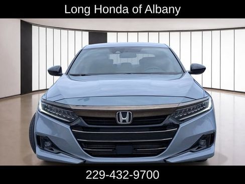Used 2022 Honda Accord Sport image 2