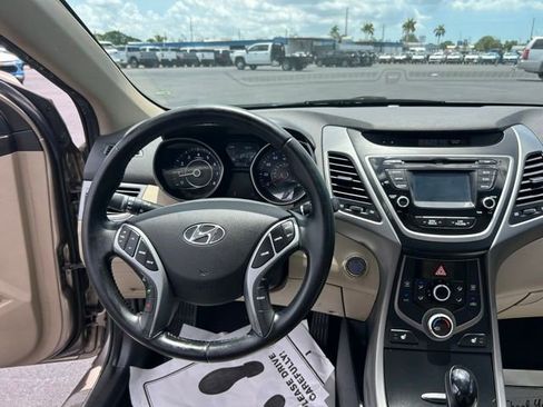 Used 2016 Hyundai Elantra Value Edition FWD image 17