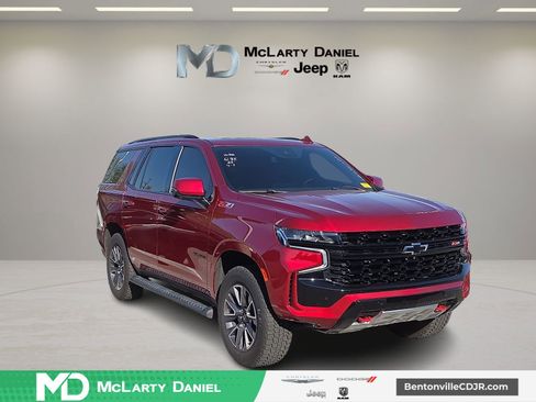 Used 2023 Chevrolet Tahoe Z71 w/ Luxury Package image 1