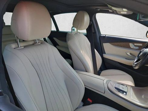 Used 2022 Mercedes-Benz E 350 Sedan image 15