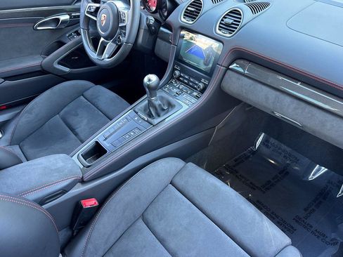 Used 2025 Porsche 718 Cayman GTS image 13