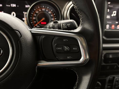 Used 2021 Jeep Wrangler Unlimited Sahara image 15