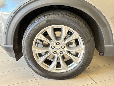 Used 2023 Ford Explorer XLT w/ Equipment Group 202A image 28