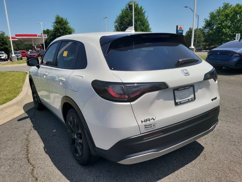 Certified 2025 Honda HR-V Sport image 5