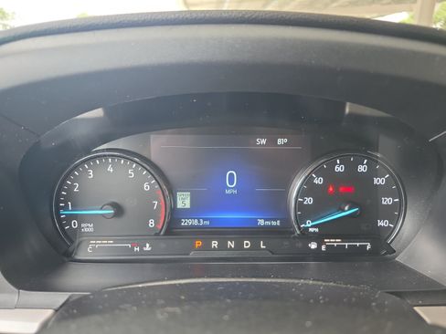 Used 2023 Ford Explorer XLT w/ Equipment Group 202A AWD/4WD image 17