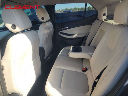 Used 2022 Buick Encore GX Select w/ Advanced Technology Package image 4