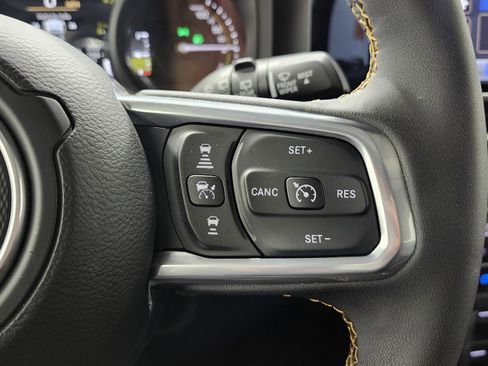 Used 2024 Jeep Wrangler Sahara w/ Technology Group image 36