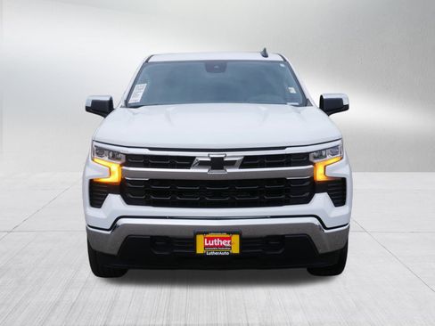 Used 2023 Chevrolet Silverado 1500 LT image 2