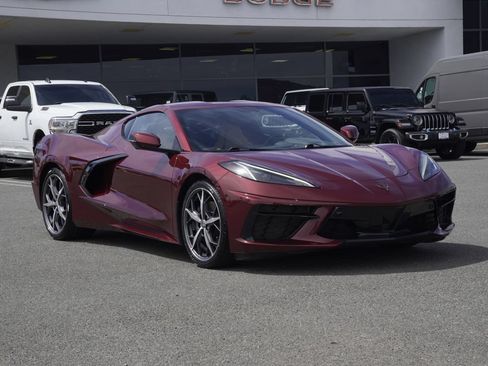Used 2020 Chevrolet Corvette Stingray Preferred Cpe w/ 2LT Preferred Equipment Group RWD image 2