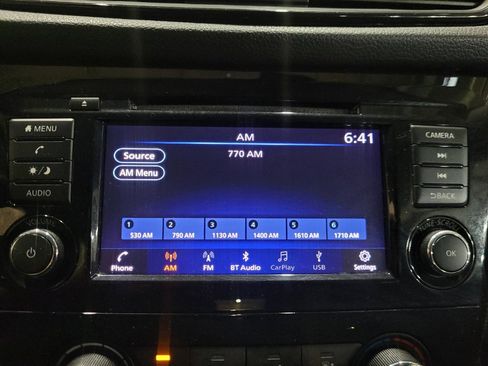Used 2019 Nissan Rogue S AWD/4WD image 25