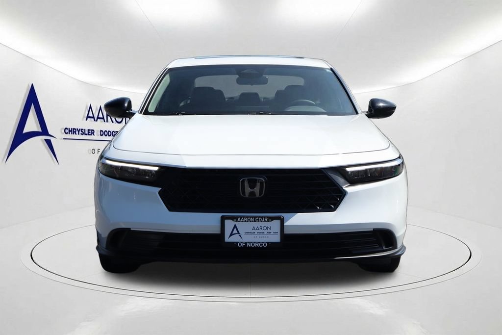 Used 2024 Honda Accord Sport image 2