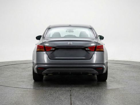 Used 2025 Nissan Altima 2.5 SV image 7