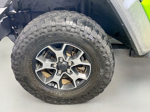 Used 2019 Jeep Wrangler Unlimited Rubicon image 25