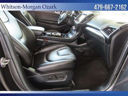 Used 2020 Ford Edge Titanium AWD/4WD image 35