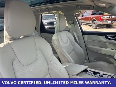 Certified 2023 Volvo XC60 B5 Ultimate w/ Protection Package Premier image 11