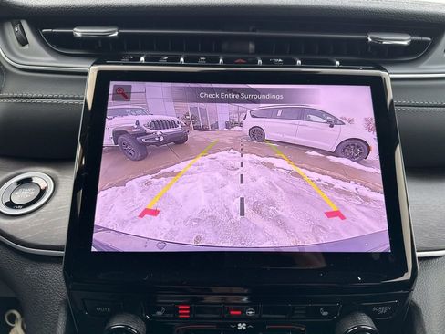 New 2025 Jeep Grand Cherokee Limited w/ Black Appearance Package AWD/4WD image 75