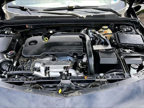 Used 2022 Chevrolet Malibu LT FWD image 30