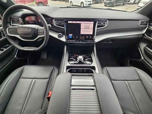 New 2026 Jeep Grand Wagoneer Limited image 9