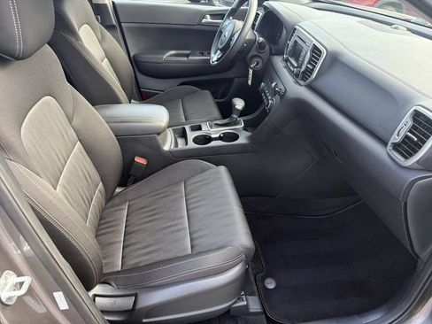 Used 2017 Kia Sportage LX FWD image 13