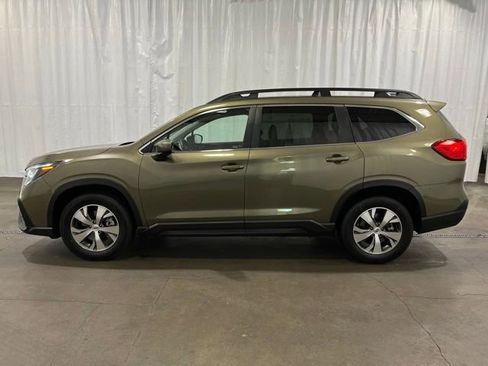 Used 2024 Subaru Ascent Premium w/ Convenience Package AWD/4WD image 6