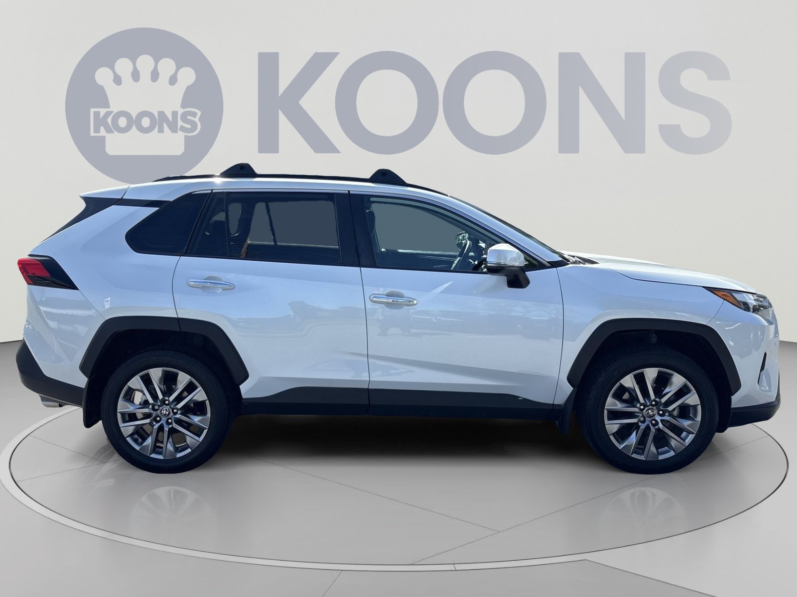 Used 2023 Toyota RAV4 Limited FWD image 8