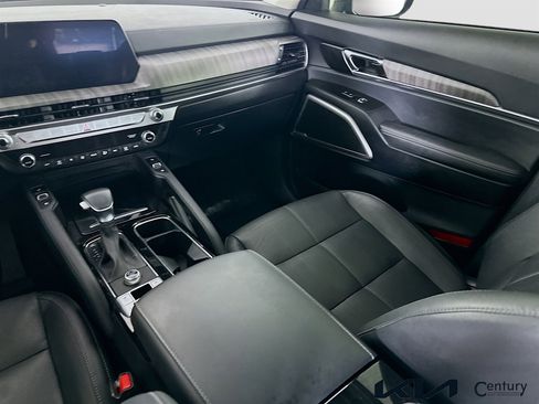 Certified 2024 Kia Telluride EX w/ EX Captain's Chair Package image 24