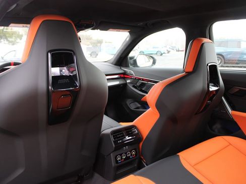 Used 2026 BMW M5 w/ Carbon Package image 17