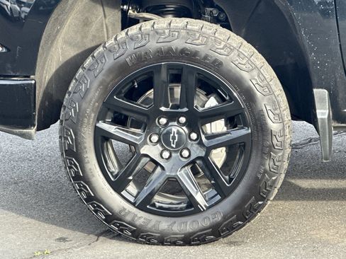 Used 2024 Chevrolet Silverado 1500 Custom Trail Boss image 24