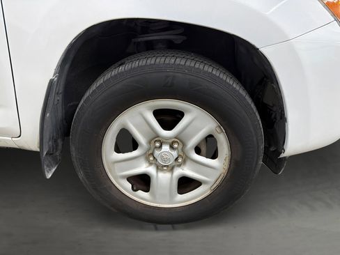 Used 2012 Toyota RAV4 4WD w/ Value Pkg image 41