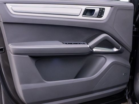 Certified 2023 Porsche Cayenne Turbo S image 14