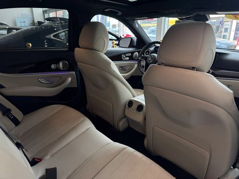 Used 2021 Mercedes-Benz E 350 4MATIC Sedan w/ Premium Package image 27